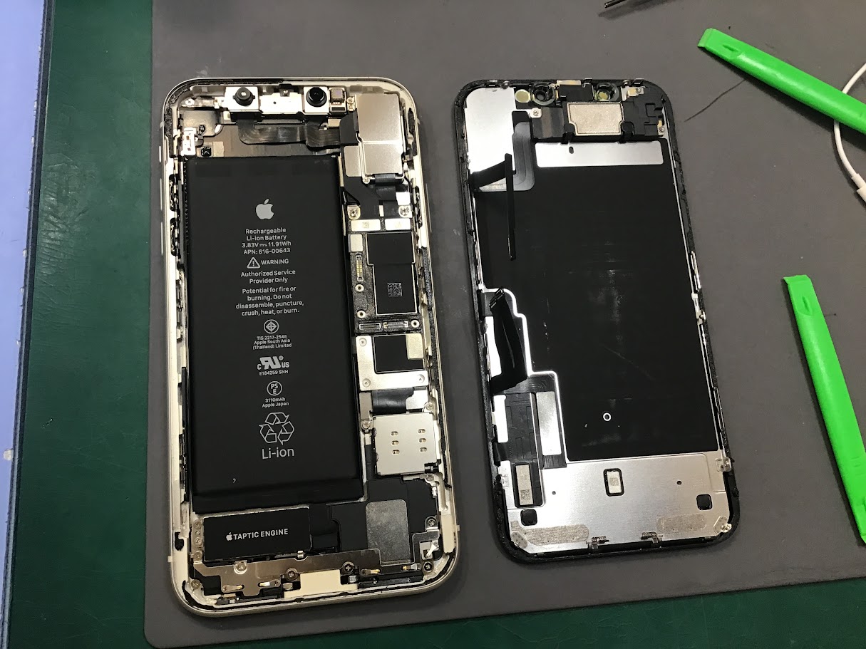 iPhone11ならデータそのまま修理可能なスマホ修理工房セレオ甲府店へ！